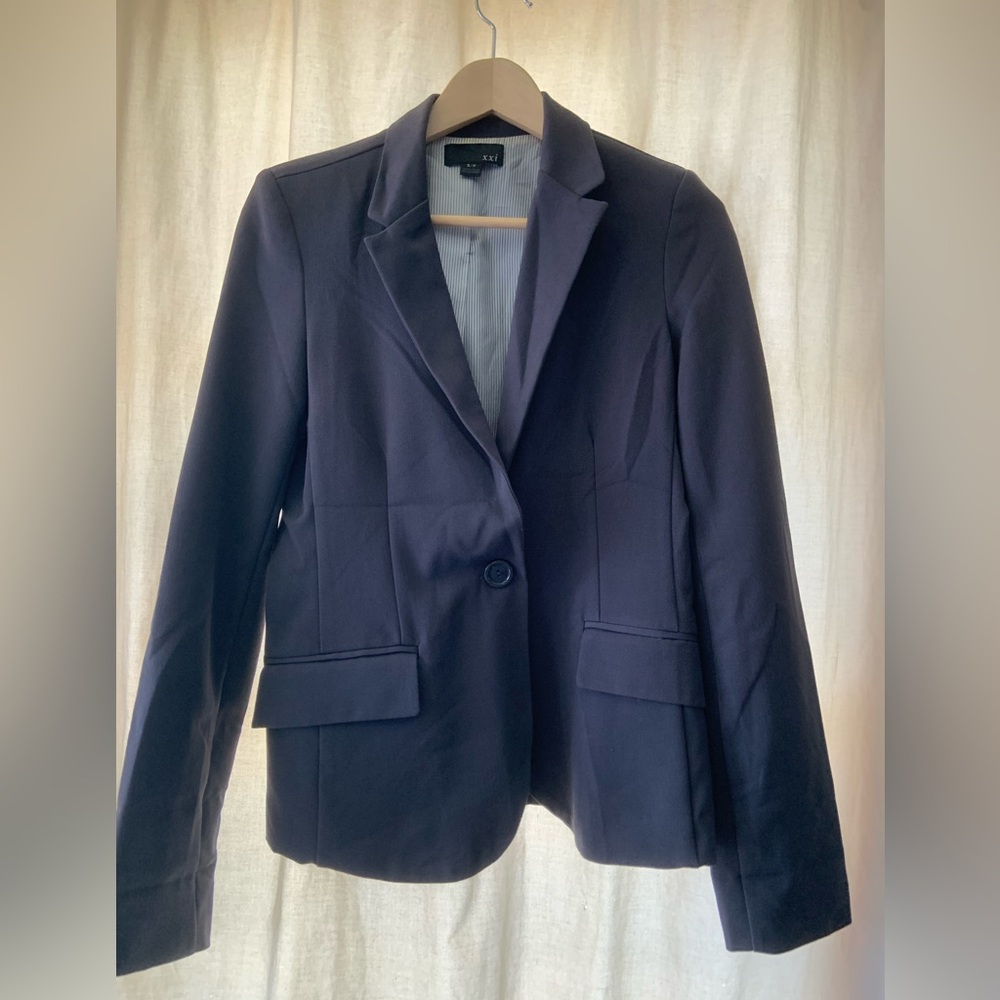 Grey blazer